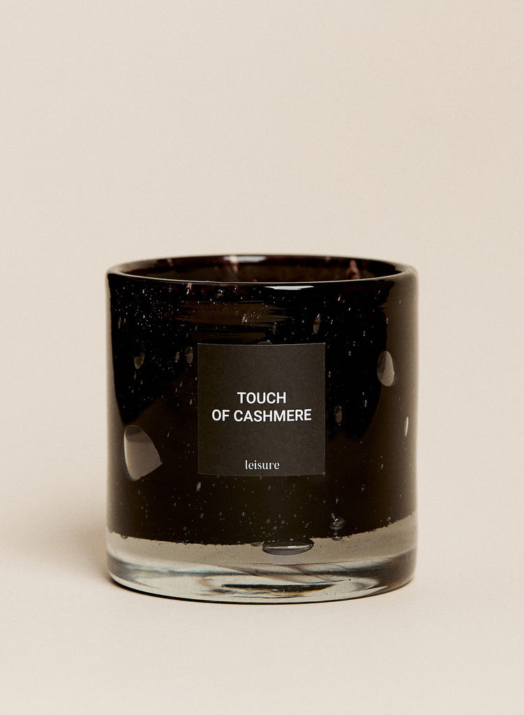 Leisure, Naturalna świeca zapachowa Touch of Cashmere