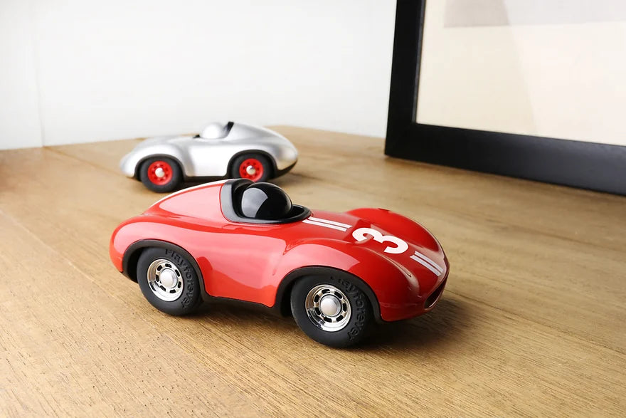 samochodzik playforever na roczek kolekcjonerski samochód wyścigówka czerwona stacjonarnie warszawa